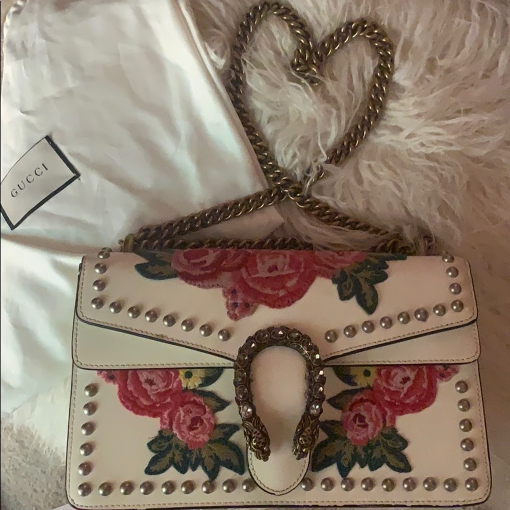 GUCCI “Blind For Love” Dionysus Purse
